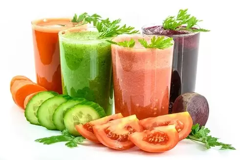 բուսական հյութեր `խմելու դիետայի համար